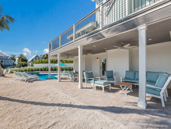 Six Bedroom Home on the Canal in Anna Maria